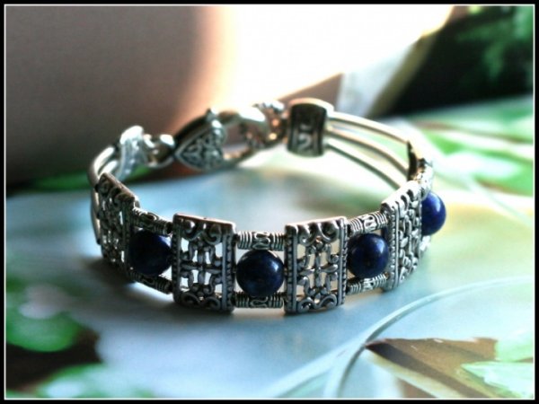 Tear - Bracelets