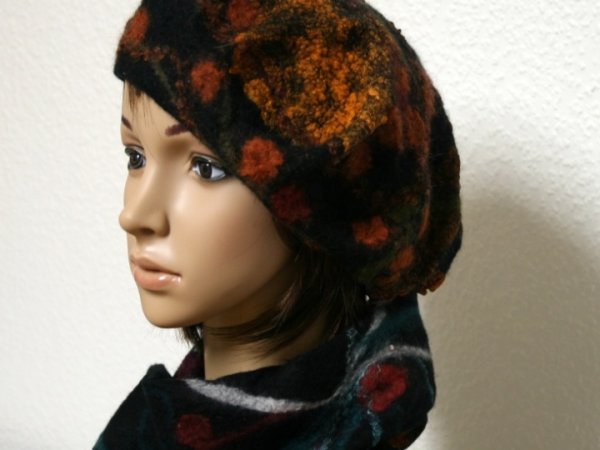 Beret and scarf " mottled " 2