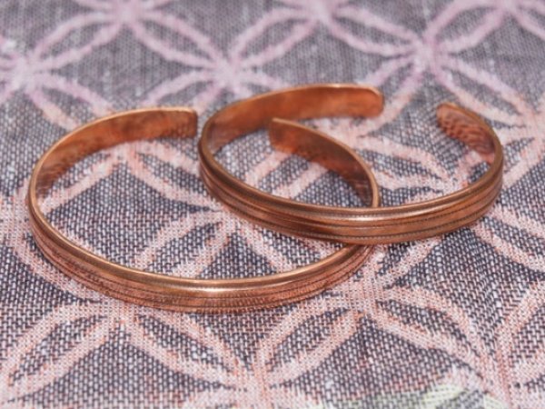The copper bracelet (patterned) No. 9 2
