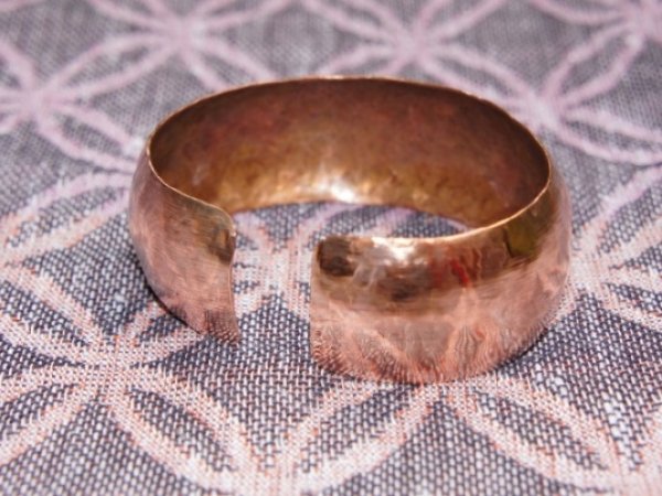 The copper bracelet (cover) 2