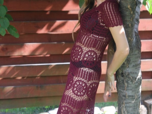 Bordo suknute 2