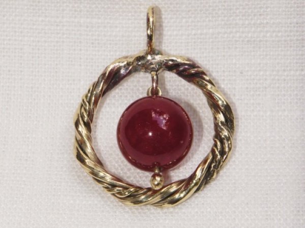 Brass pendant with cornelian 2
