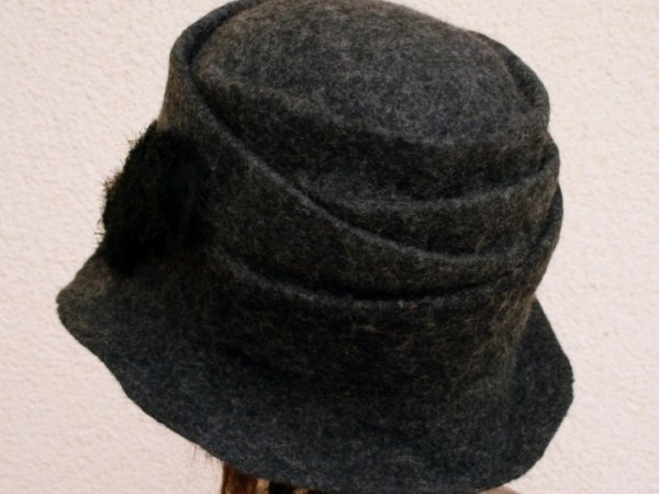Skrybėlaitė "Elegancija " 2