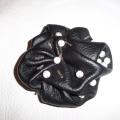 Leather - Brooches - beadwork