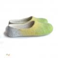 Felt slippers / felted slippers GRASS - Shoes & slippers - felting