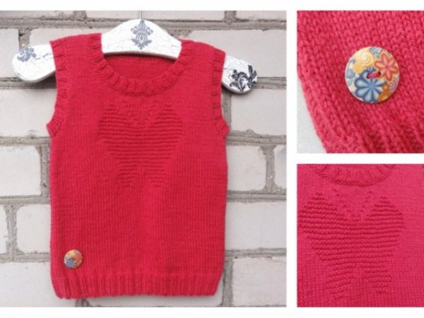Raspberry vest with butterfly - Children clothes