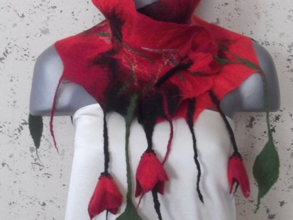 scarf with flowers 2