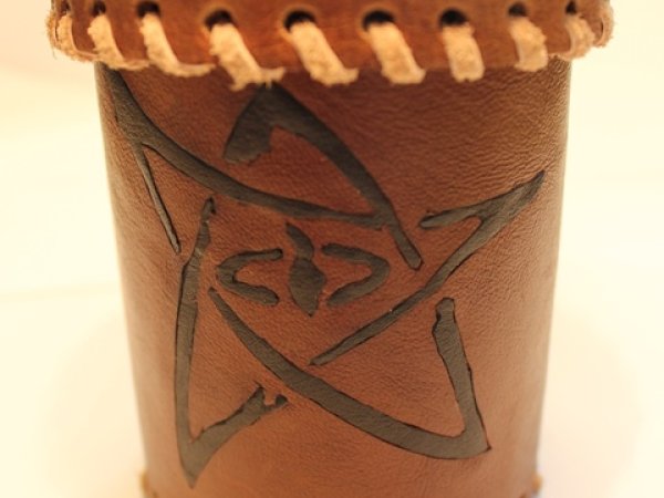Round " box " - Leather articles