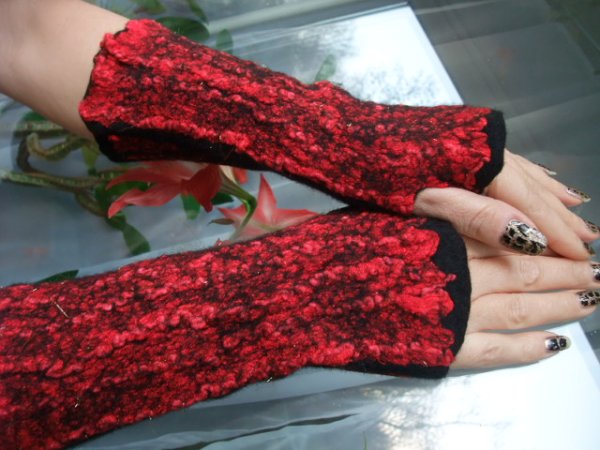 Fire Tale - Gloves & mittens