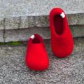 Red baby slippers - Shoes & slippers - felting