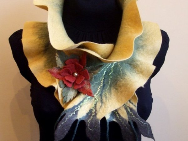 Yellow green scarf 2