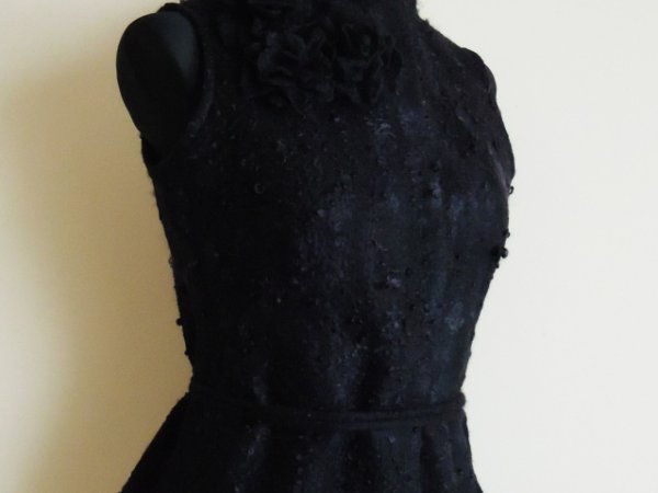 Female vest decorated with curls 2