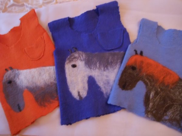 On the horse ... - Blouses & jackets