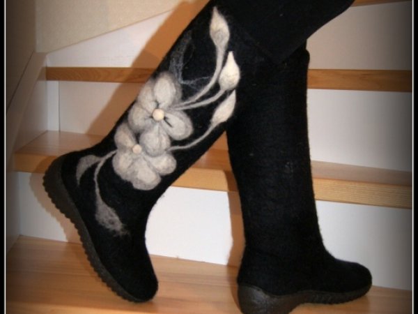 Black Floral - Shoes & slippers