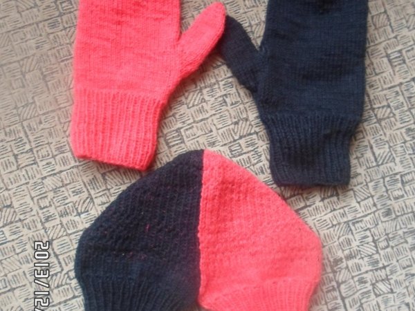 Knnitted mitters "Hearts" - Gloves & mittens