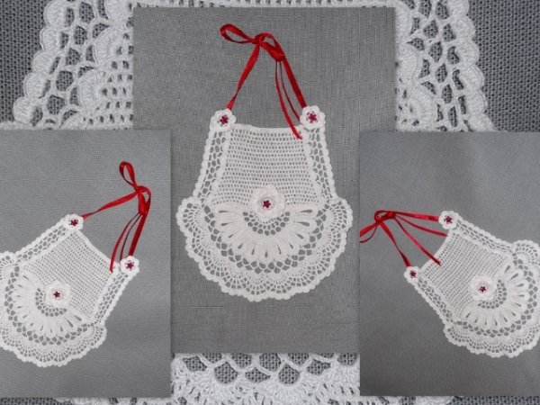 Bib (2) 3