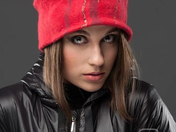 Red - Hats