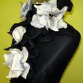 Flowers in winter - Scarves & shawls - felting