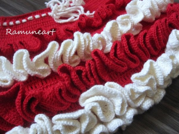 Crocheted skirt " ringlets " 2
