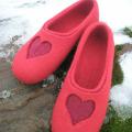 Beloved hearts - Shoes & slippers - felting