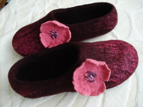 Burgundy wine 2