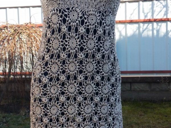 Nerta blizgi suknelė 1