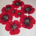 poppies decorate the table - Tablecloths & napkins - felting
