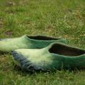 Green, but not grass - Shoes & slippers - felting