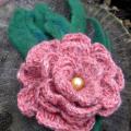 Red Flower - Brooches - needlework