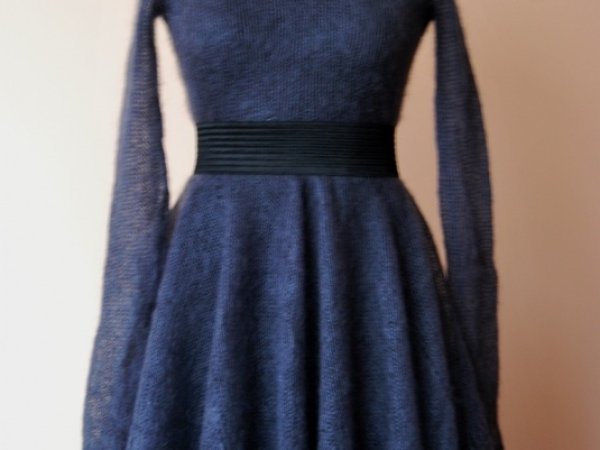 Pilka suknele is silk moherio 2