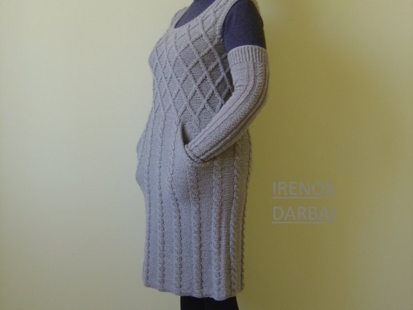 Knitted dress for 2