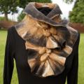 Veltas shawl-collar - Scarves & shawls - felting