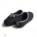 Felt slippers / felted slipper Black - Shoes & slippers - felting