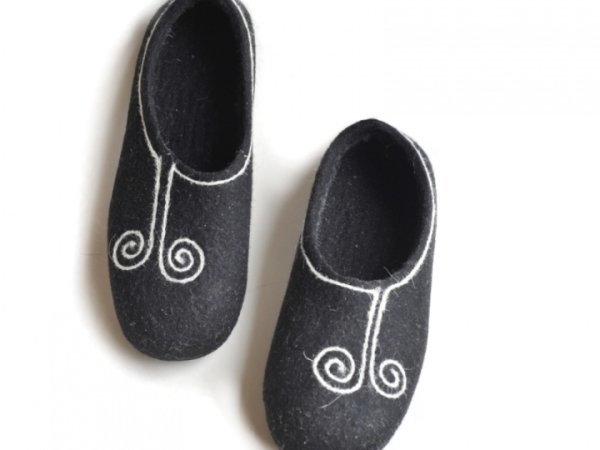 Veltinio šlepetės/ felted slippers Swirl 2