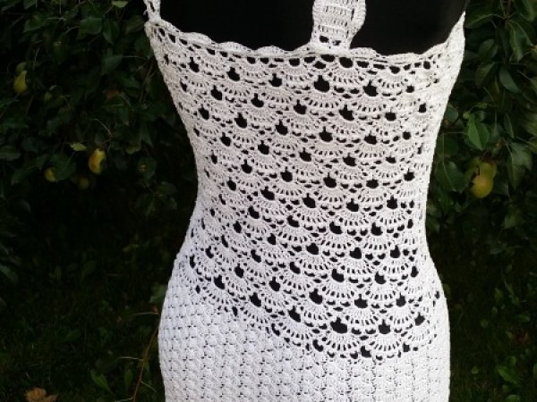 Crocheted white dress 3