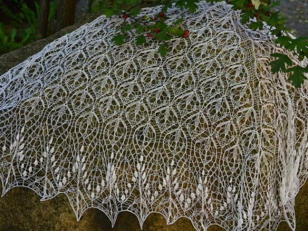 Knitted scarf - Wraps & cloaks