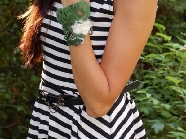 Different-green 2