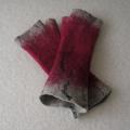 Kits with fingers - Wristlets - felting