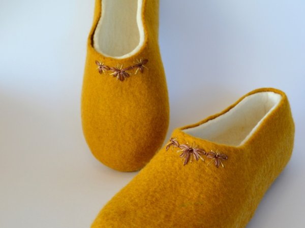 Gold and gold-ashes - Shoes & slippers