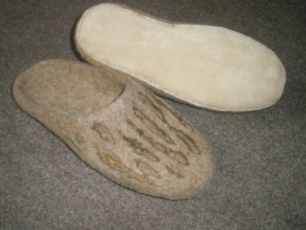 torn - Shoes & slippers