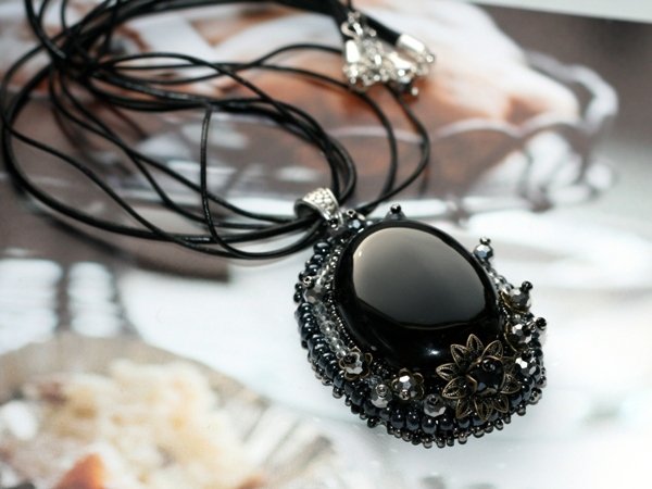 Black orchid - Necklace