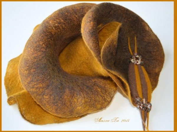 Garstyčių- dark chocolate šalikiukas - Scarves & shawls