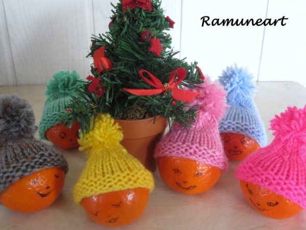 Christmas decorations - kepurytės. - Knittings for interior