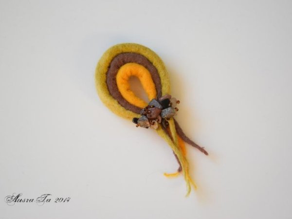 Fairies crest 3 - Brooches