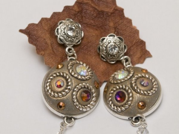 Earrings - Earrings
