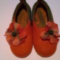 Feminine tapkutes - Shoes & slippers - felting