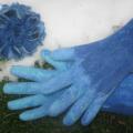 Gloves and brooch - Gloves & mittens - felting