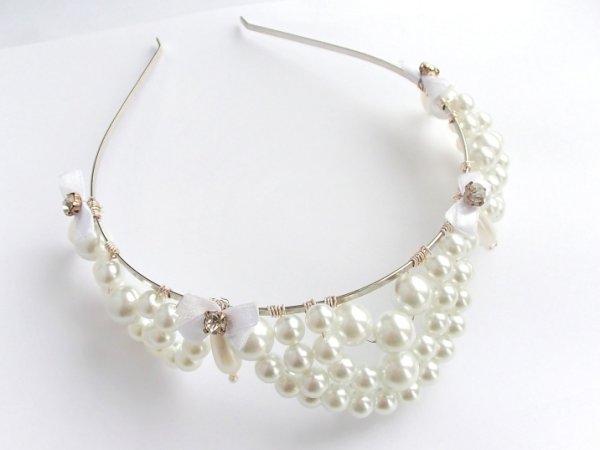 White pearl crown 3