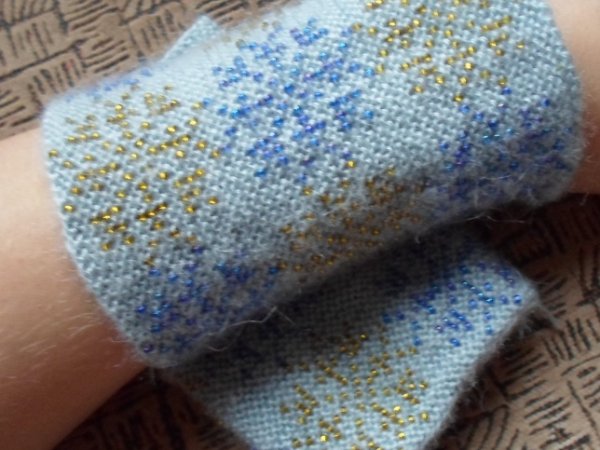 hand warmers "Snowflakes" - Wristlets