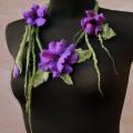 ,, ,, Balkan -Windröschen - Necklaces - felting